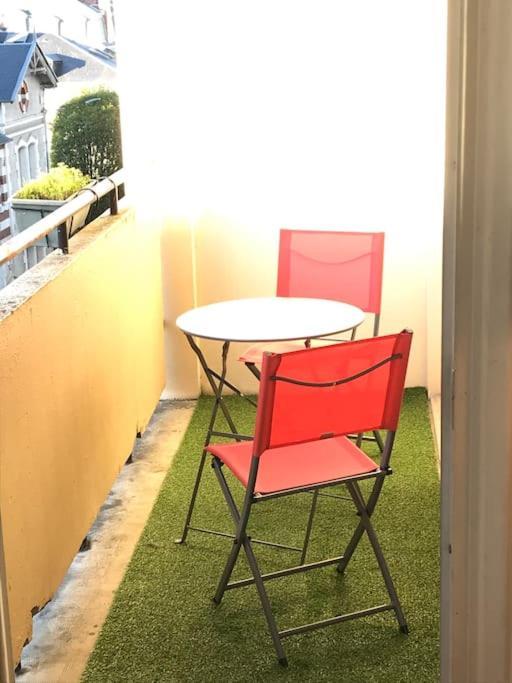 Le Voltaire -2 Chambres- 70M2- Hypercentre-Parking-Wifi Fibre- Nouvelle Literie 塔布 外观 照片