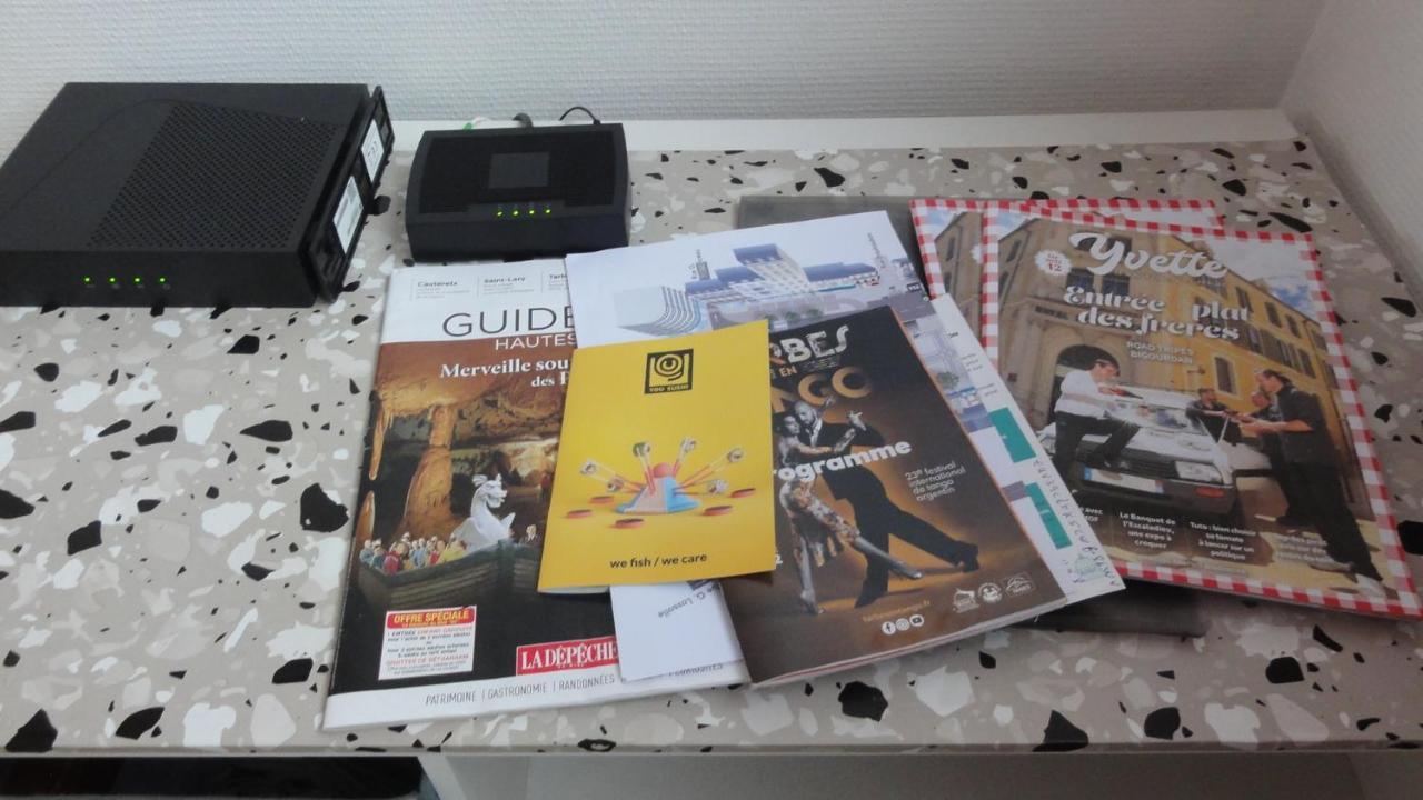 Le Voltaire -2 Chambres- 70M2- Hypercentre-Parking-Wifi Fibre- Nouvelle Literie 塔布 外观 照片