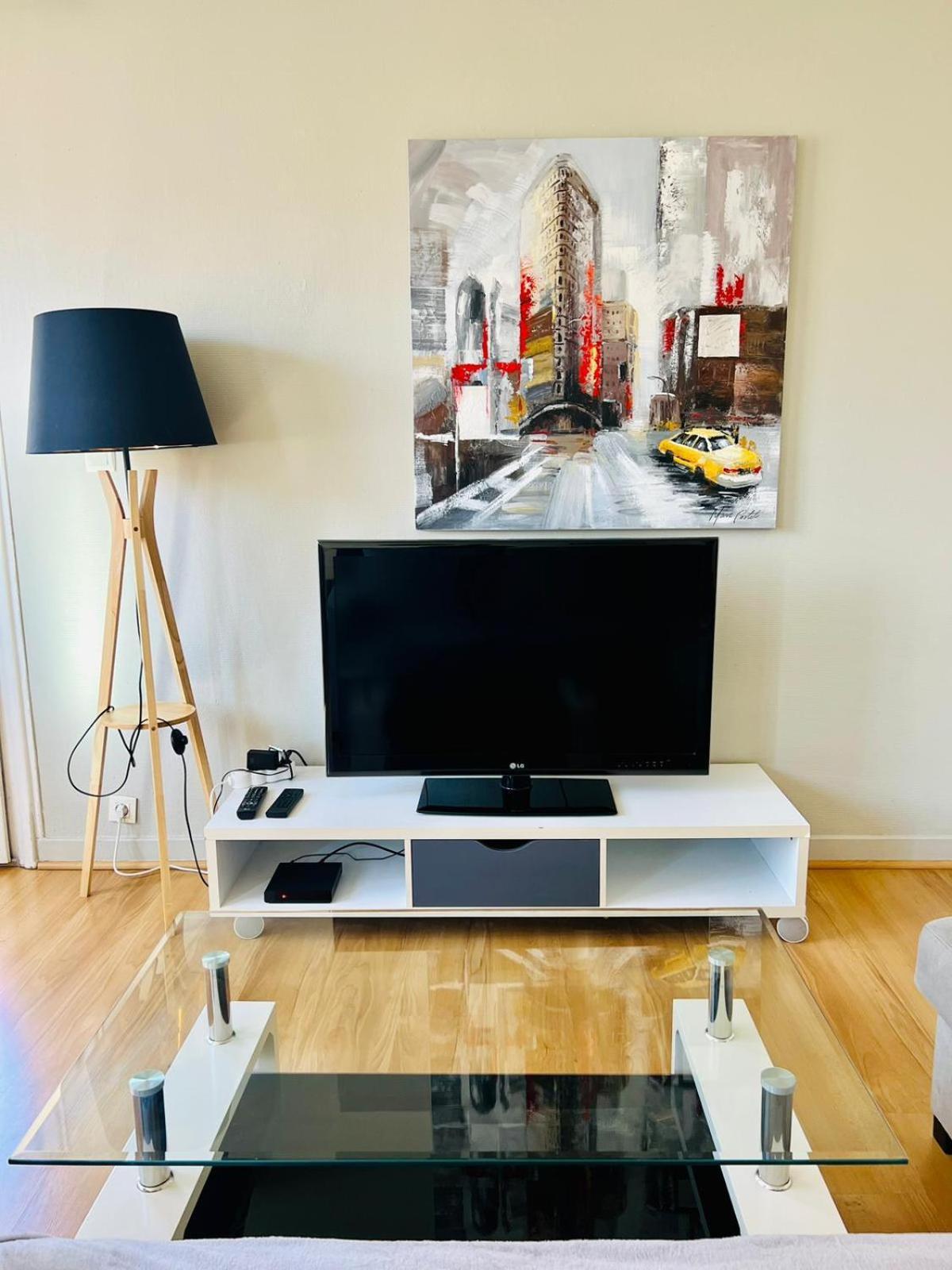 Le Voltaire -2 Chambres- 70M2- Hypercentre-Parking-Wifi Fibre- Nouvelle Literie 塔布 外观 照片